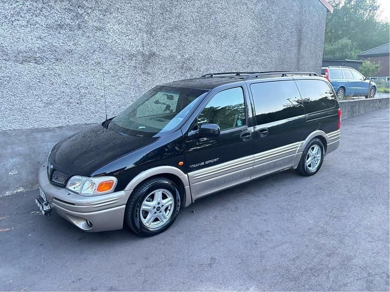 Svart Begagnad 2002 Chevrolet Trans Sport Sport Minibuss | 55 000 kr (Lite dyr) - Bild 1/4