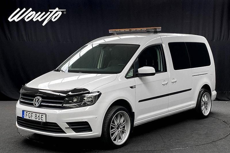 Vit Begagnad 2020 VW Caddy Maxi Life Life Minibuss | 309 800 kr (Marknadspris) - Bild 1/3