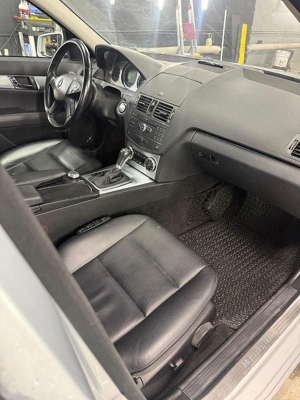 Begagnad Mercedes C320 224 HK (164 kW) 2009