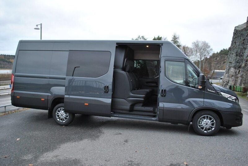 Begagnad 2023 Iveco Daily Van | 686 750 kr - Bild 1/4