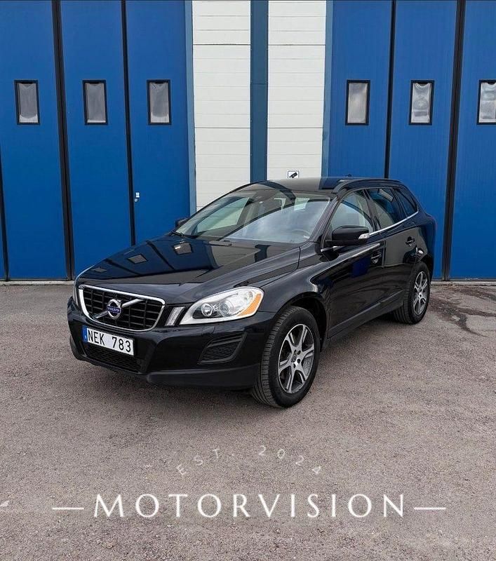 Svart Begagnad 2012 Volvo XC60 Momentum SUV | 129 900 kr (Marknadspris) - Bild 1/4