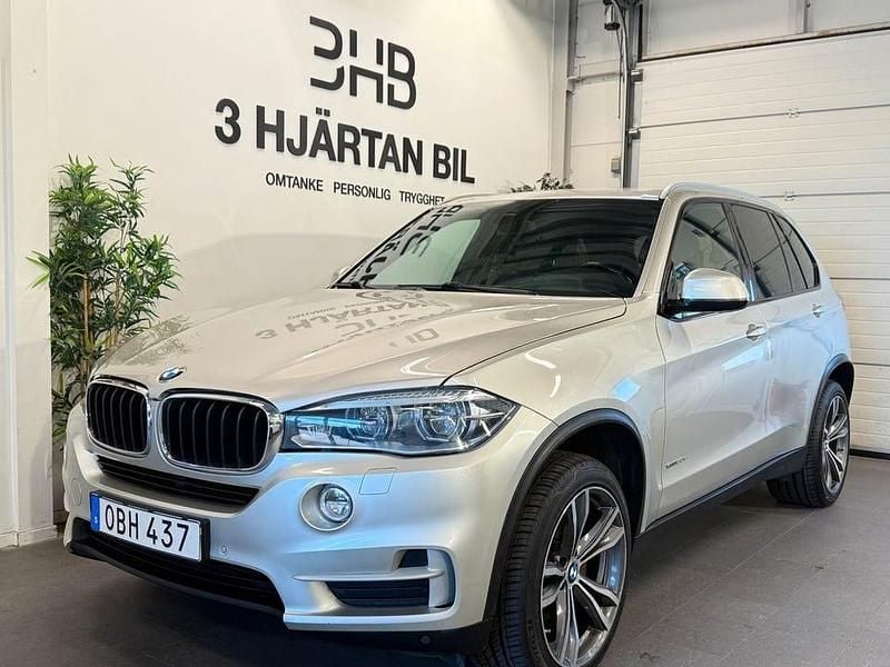 Grå Begagnad 2016 BMW X5 SUV | 309 900 kr (Bra pris) - Bild 1/4