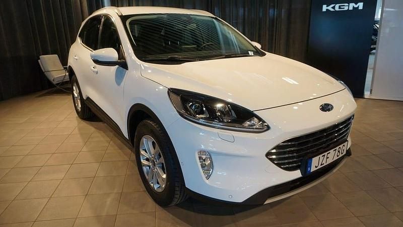 Vit Begagnad 2022 Ford Kuga Business Edition SUV | 289 900 kr (Marknadspris) - Bild 1/4