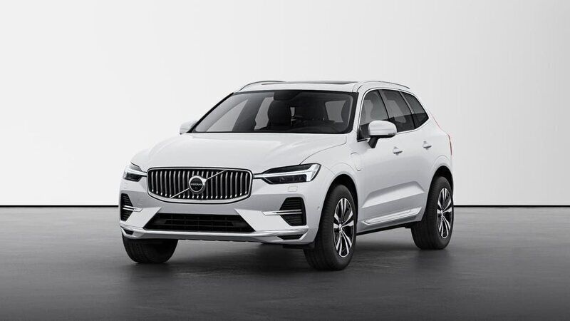 Silver Ny 2024 Volvo XC60 Core SUV | 569 900 kr (Marknadspris) - Bild 1/3