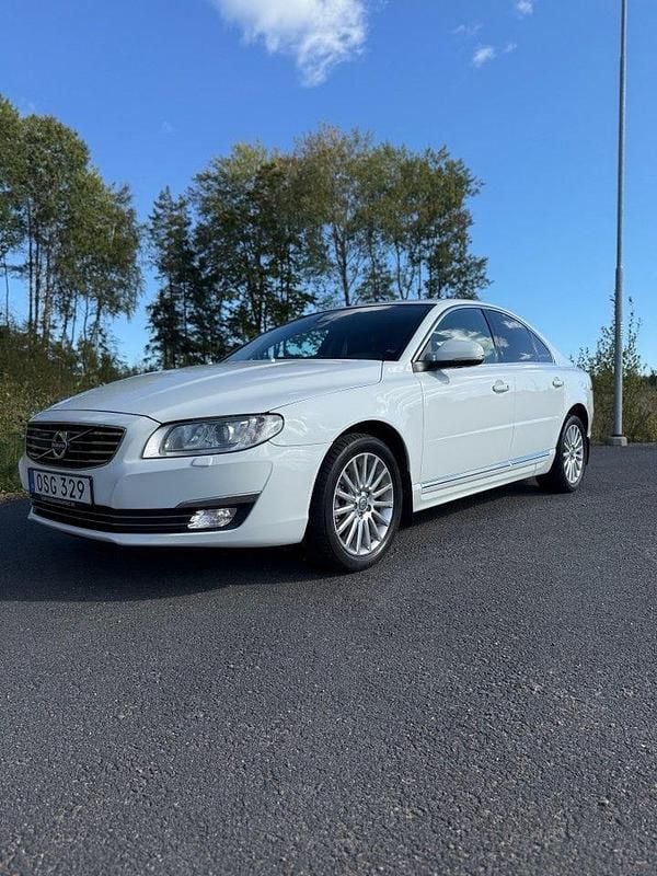 Vit Begagnad 2016 Volvo S80 Standard Sedan | 114 500 kr - Bild 1/4