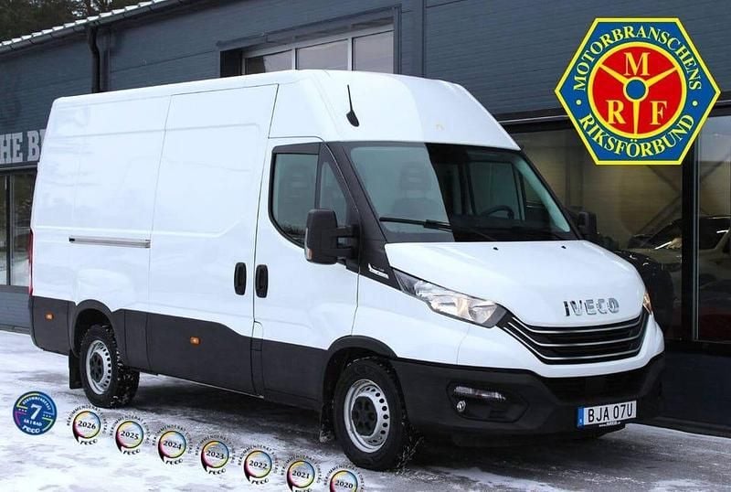 Begagnad Iveco Daily 136 HK (100 kW) 2023 Vit Van