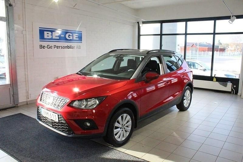 Röd Begagnad 2018 Seat Arona Style SUV | 127 000 kr (Marknadspris) - Bild 1/4
