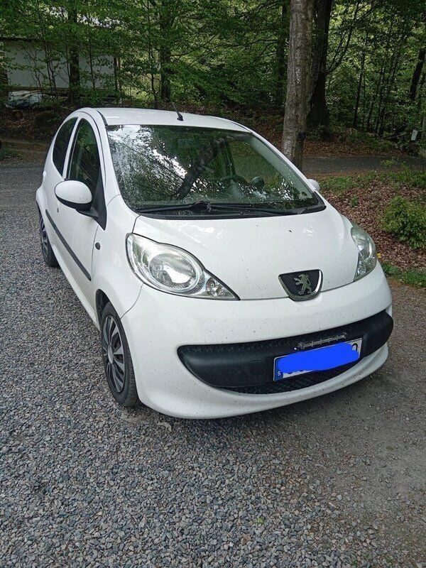 Vit Begagnad 2008 Peugeot 107 Halvkombi | 9 000 kr (Bra pris) - Bild 1/1