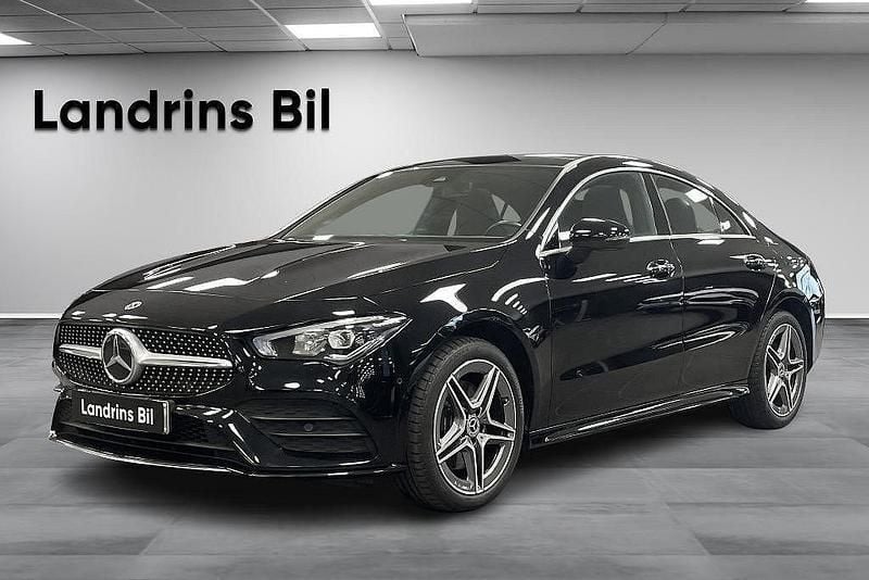 Svart Begagnad 2022 Mercedes CLA250e Premium Sedan | 349 000 kr (Marknadspris) - Bild 1/4