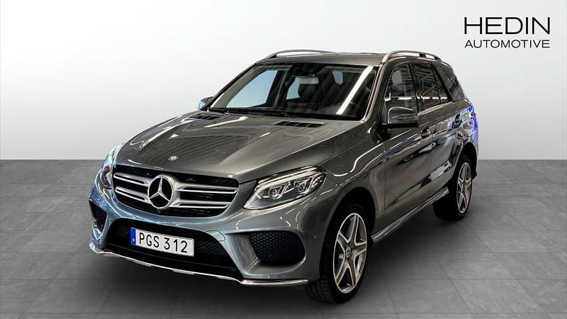 Grå (grey) Begagnad 2017 Mercedes GLE350 Kombi | 284 900 kr (Marknadspris) - Bild 1/4