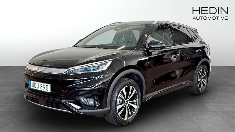 Svart (black) Ny 2024 BYD Atto 3 Comfort SUV | 493 400 kr - Bild 1/4