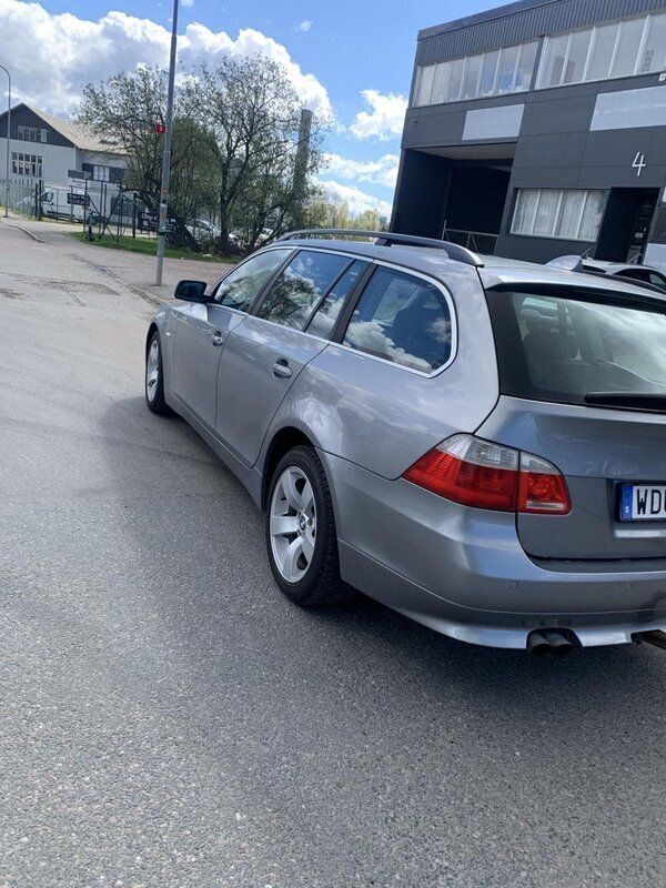 Grå Begagnad 2005 BMW 525 Kombi | 30 000 kr (Bra pris) - Bild 1/4