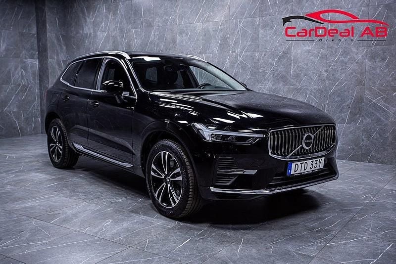 Svart Begagnad 2022 Volvo XC60 Core SUV | 418 800 kr (Superpris) - Bild 1/4