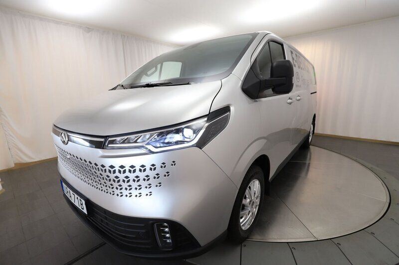 Grå Begagnad 2024 Maxus eDeliver 7 Van | 479 900 kr - Bild 1/4