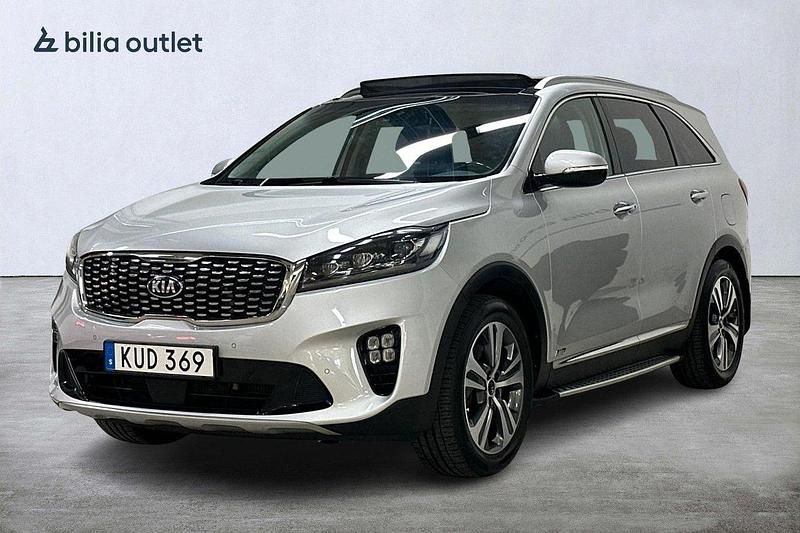 Grå Begagnad 2018 Kia Sorento 2 SUV | 314 900 kr (Marknadspris) - Bild 1/4