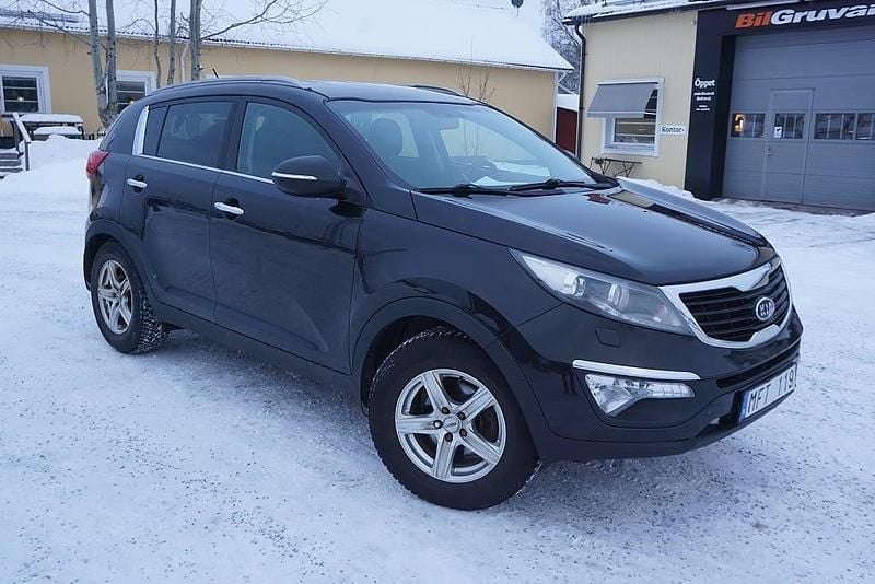 Svart Begagnad 2011 Kia Sportage Comfort SUV | 79 900 kr (Lite dyr) - Bild 1/4