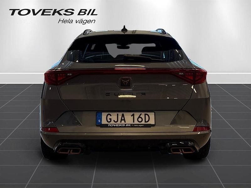 Begagnad Cupra Formentor VZ 150 HK (110 kW) 2023 Grå SUV