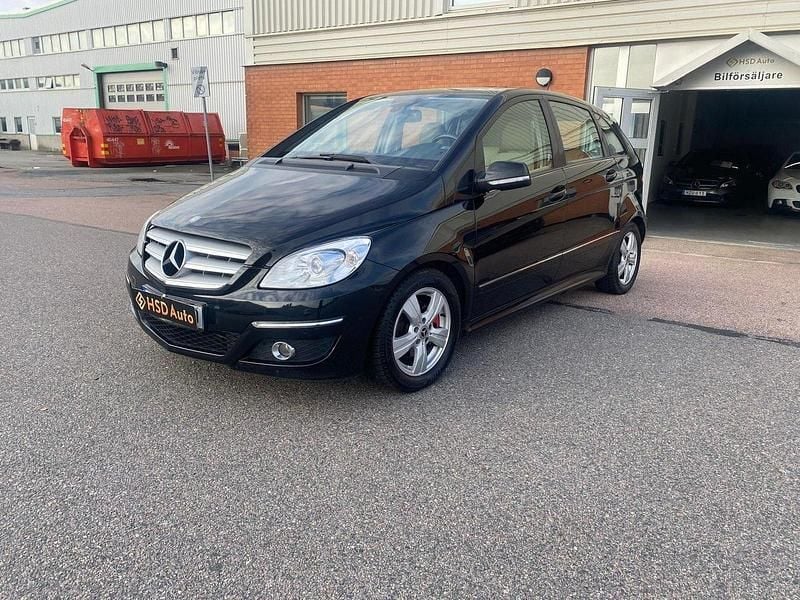 Svart Begagnad 2009 Mercedes B200 Minibuss | 67 500 kr (Dyr) - Bild 1/4