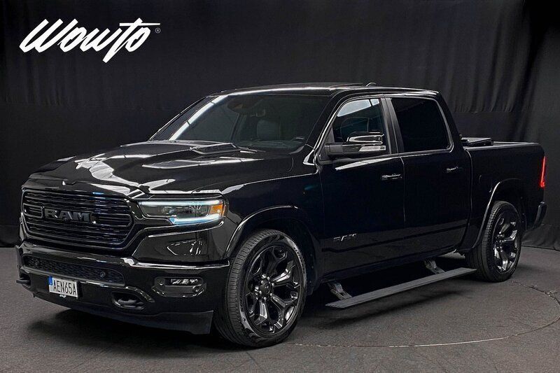 Svart Begagnad 2022 Dodge Ram SE Pickup | 899 800 kr (Dyr) - Bild 1/3