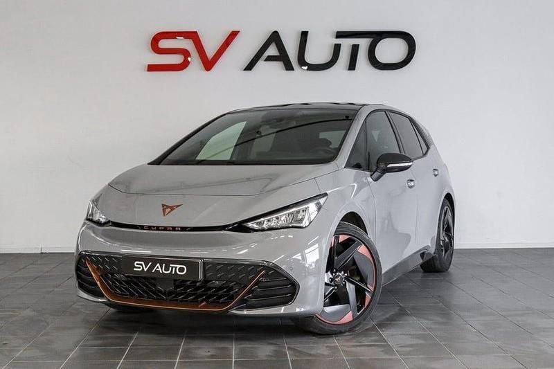 Begagnad Cupra Born e-Boost 169 kW (231 HK) 2022 Grå Halvkombi