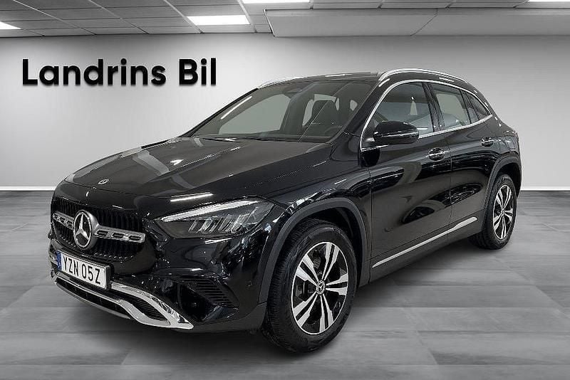 Svart Begagnad 2023 Mercedes GLA250 SUV | 399 900 kr - Bild 1/3