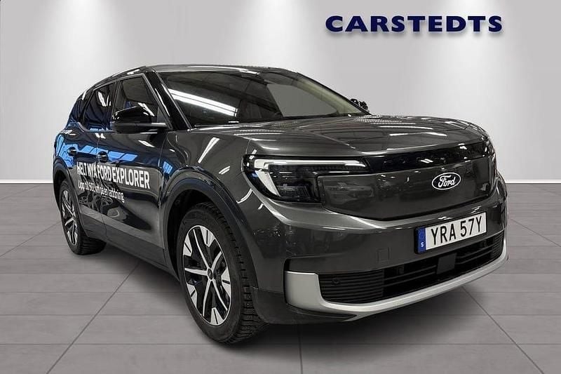 Grå Begagnad 2024 Ford Explorer Extended Range SUV | 468 700 kr (Bra pris) - Bild 1/4
