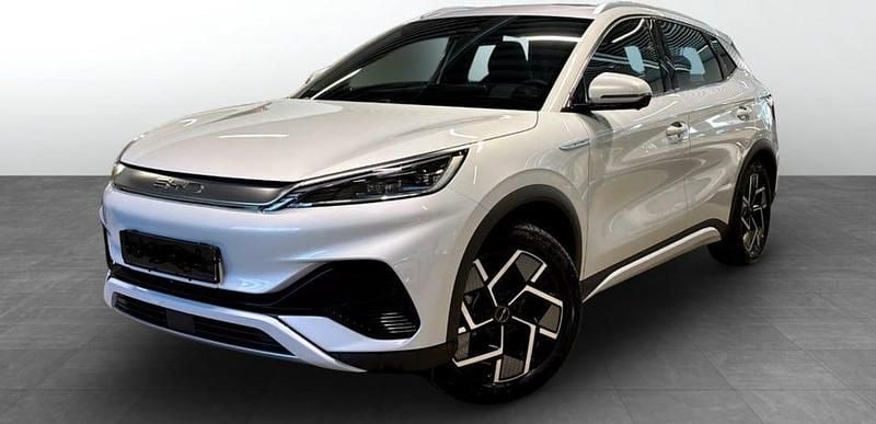 Vit/silver Begagnad 2023 BYD Atto 3 Design SUV | 295 000 kr (Marknadspris) - Bild 1/4