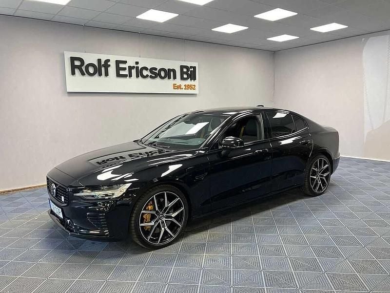 Svart Begagnad 2024 Volvo S60 Sedan | 569 500 kr (Dyr) - Bild 1/4