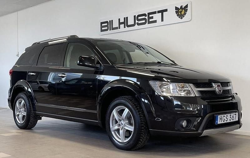 Svart Begagnad 2014 Fiat Freemont SUV | 84 900 kr (Marknadspris) - Bild 1/4