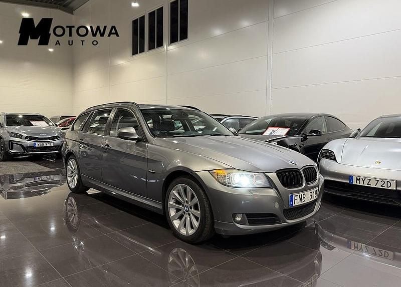 Begagnad BMW 320 184 HK (135 kW) 2012 Grå Kombi