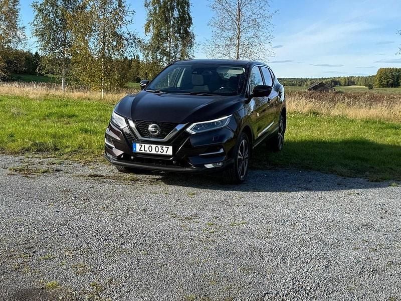 Lila Begagnad 2019 Nissan Qashqai SUV | 219 500 kr (Marknadspris) - Bild 1/4