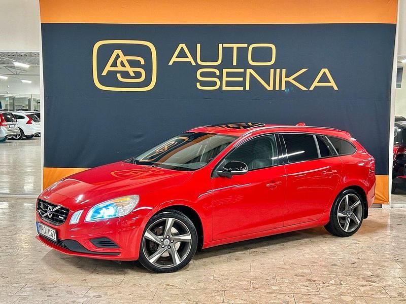 Röd Begagnad 2012 Volvo V60 R-Design Kombi | 139 900 kr (Dyr) - Bild 1/4