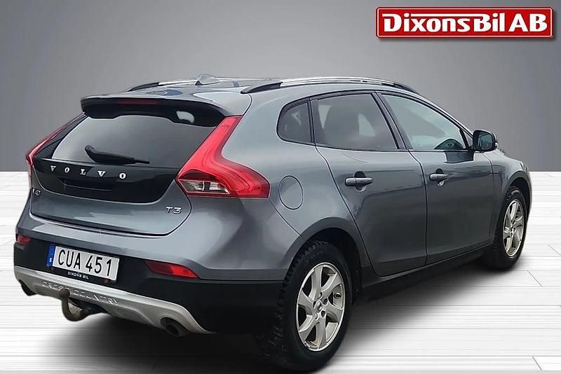 Begagnad Volvo V40 Momentum 152 HK (111 kW) 2015 Grå Halvkombi