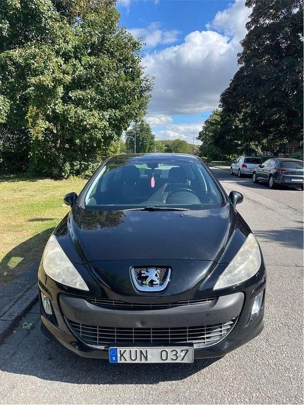 Svart Begagnad 2010 Peugeot 308 Halvkombi | 25 000 kr (Superpris) - Bild 1/4