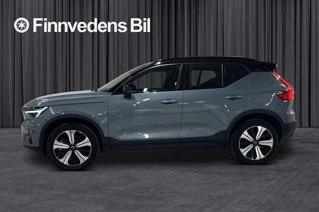 Begagnad Volvo XC40 Core 175 kW (238 HK) 2022 Grå SUV