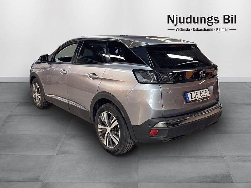 Begagnad Peugeot 3008 Allure 131 HK (96 kW) 2021 Grå SUV