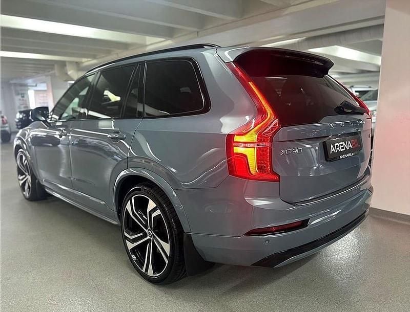 Begagnad Volvo XC90 R-Design 245 HK (180 kW) 2022 Grå SUV