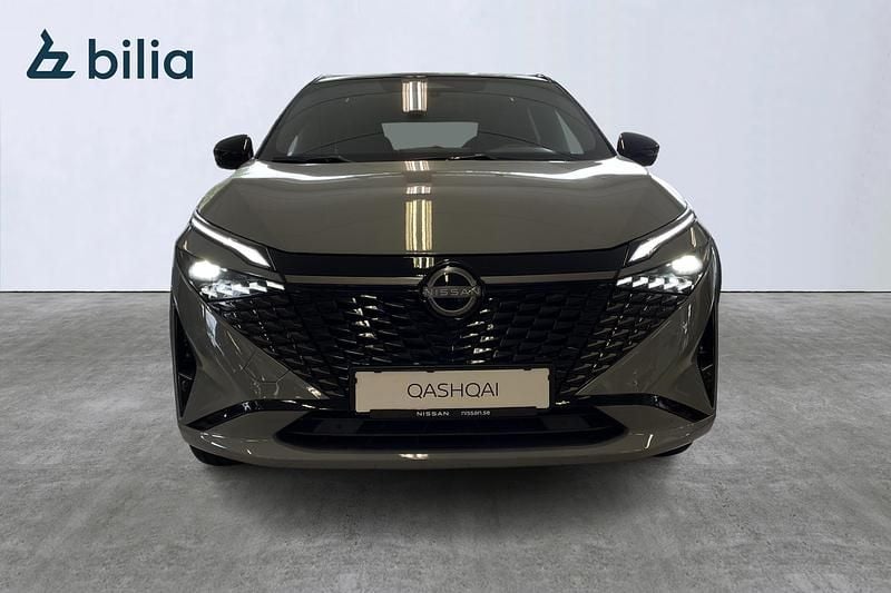 Begagnad Nissan Qashqai 159 HK (116 kW) 2024 Grå SUV