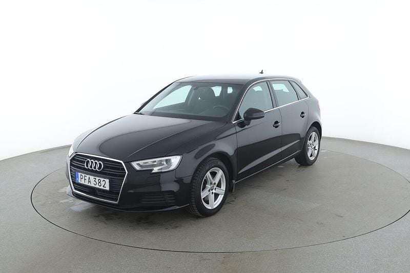 Svart Begagnad 2017 Audi A3 | 147 000 kr (Marknadspris) - Bild 1/3