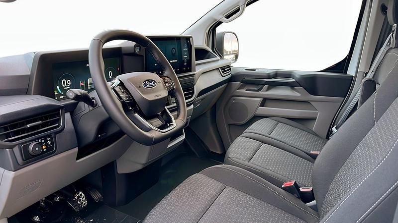 Begagnad Ford Transit Custom 2026 Vit Pickup