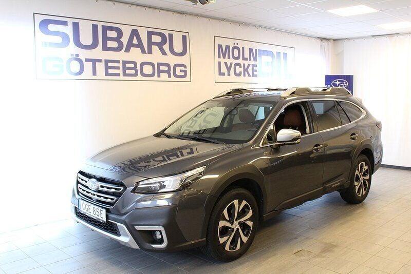 Grå Begagnad 2021 Subaru Outback SUV | 369 900 kr (Marknadspris) - Bild 1/3