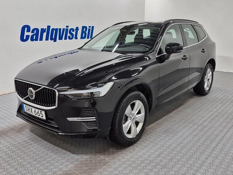Svart Begagnad 2023 Volvo XC60 Core SUV | 399 000 kr (Superpris) - Bild 1/4