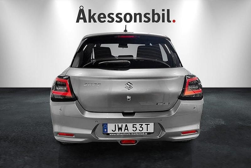 Begagnad Suzuki Swift 83 HK (61 kW) 2024 Grå Halvkombi