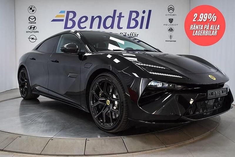 Svart Begagnad 2024 Lotus Emeya Halvkombi | 1 245 000 kr - Bild 1/4