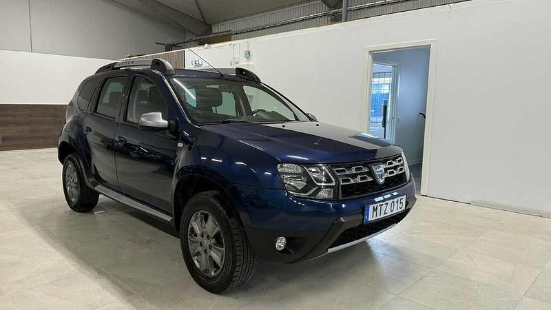 Blå Begagnad 2015 Dacia Duster SUV | 99 500 kr (Marknadspris) - Bild 1/4