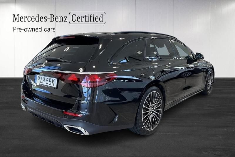 Begagnad Mercedes E300 AMG 313 HK (230 kW) 2025 Svart (black) Kombi