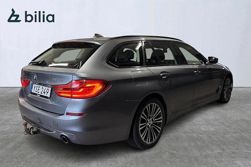 Begagnad BMW 520 Sport Line 190 HK (139 kW) 2018 Blå Kombi