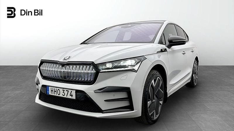 Vit Begagnad 2023 Skoda Enyaq iV RS SUV | 439 900 kr (Marknadspris) - Bild 1/4