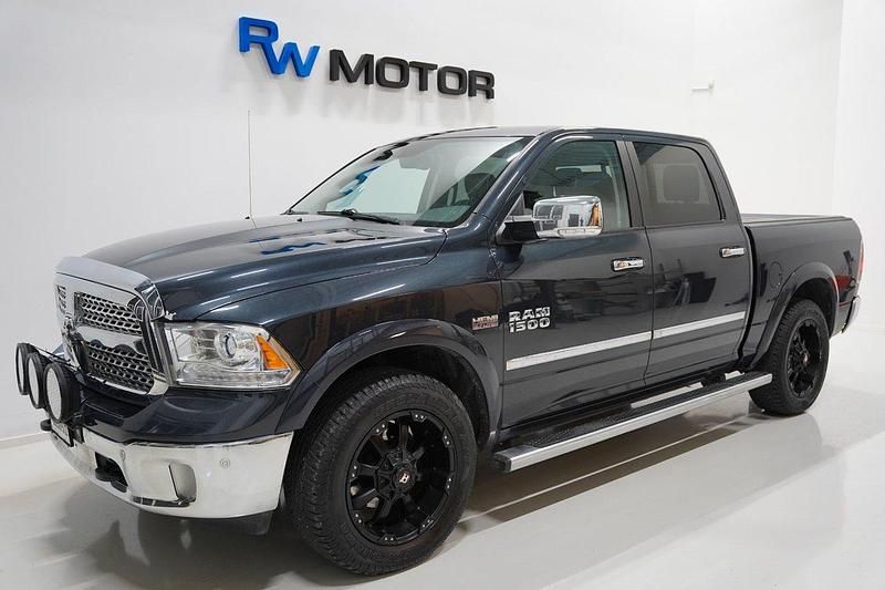 Mörkgrå (grå) Begagnad 2014 Dodge Ram Pickup | 299 800 kr (Bra pris) - Bild 1/4