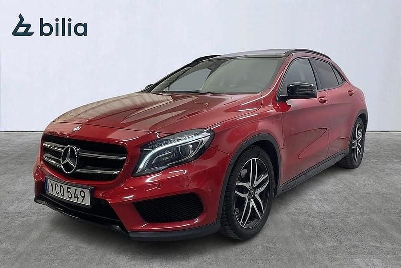 Röd Begagnad 2015 Mercedes GLA220 AMG SUV | 234 900 kr (Lite dyr) - Bild 1/4